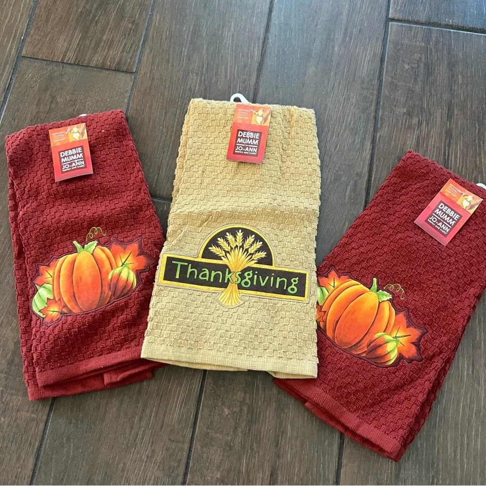 Debbie Mumm Harvest Kitchen Towels set of Three for Joann New w/Tags Fall 2008